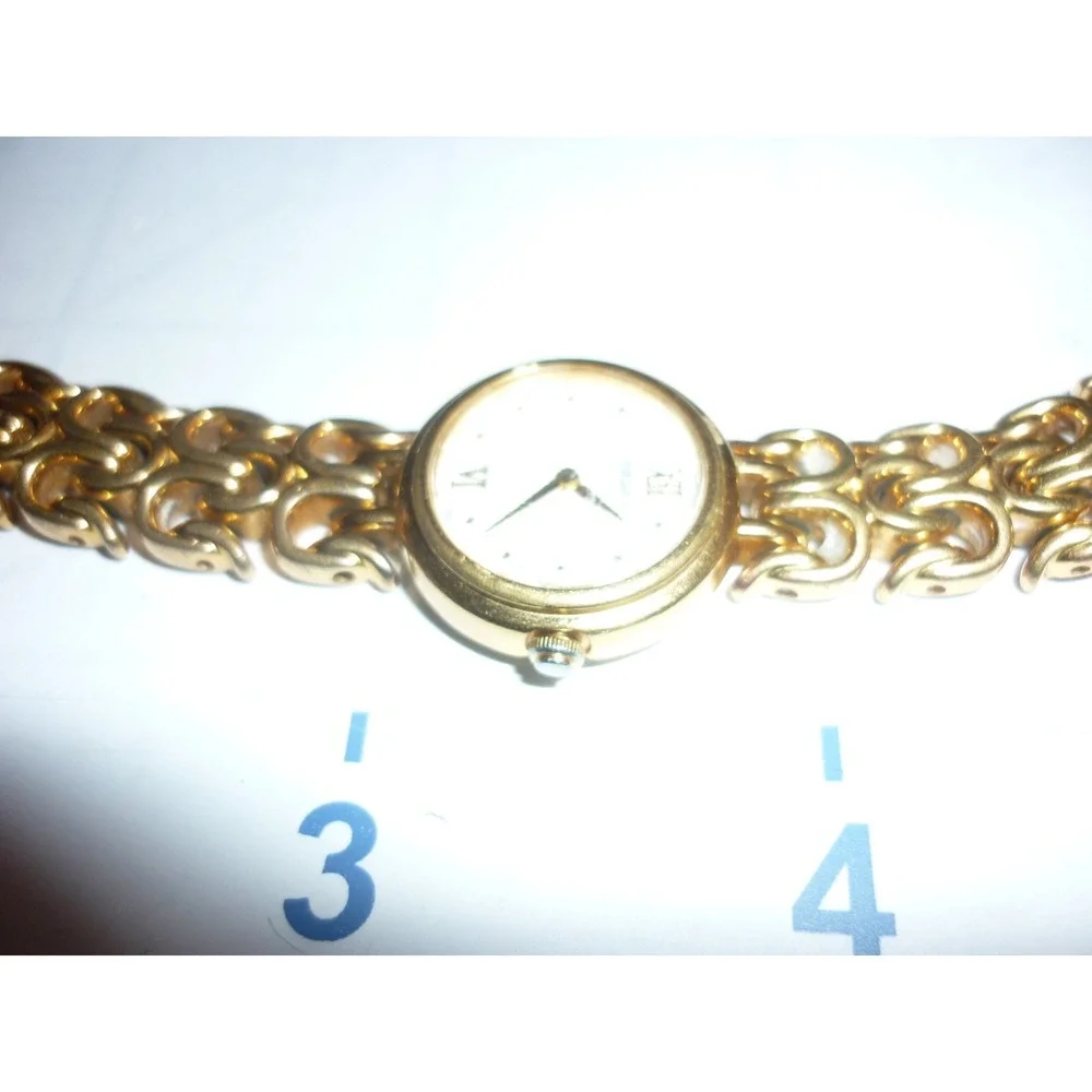 Seiko Womens Gold Tone Fancy‎ Link Bracelet Watch 1N00-1099 Roman Numeral Dial